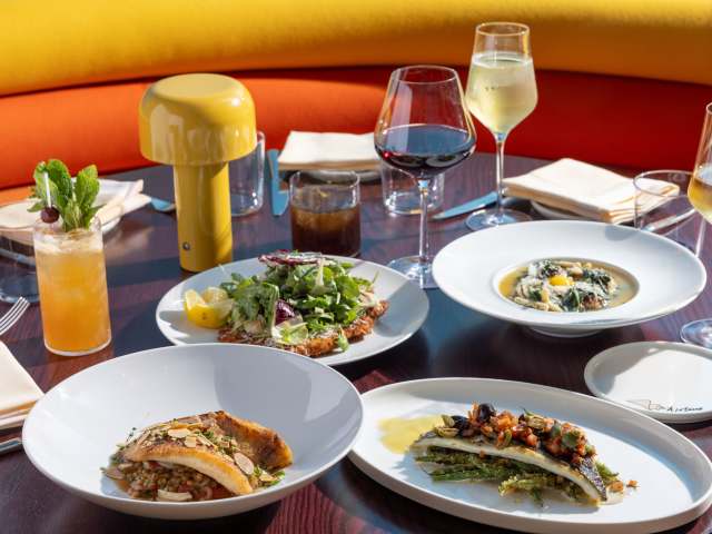 Il Totano by Alex Staniloff