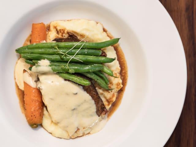 Murphy's Restaurant by Amy Sinclair