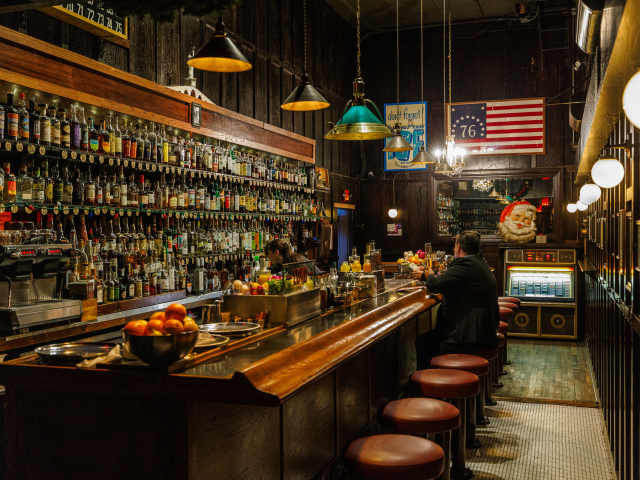 Dutch Kills by Alex Staniloff