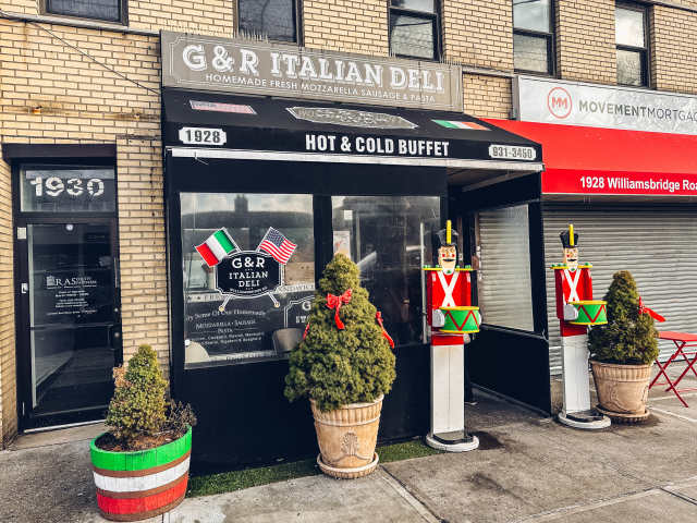 G & R Deli (Bronx) by Willa Moore