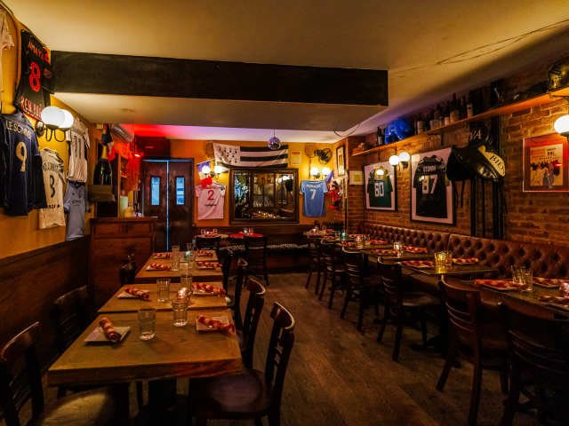 Le Baratin by Alex Staniloff