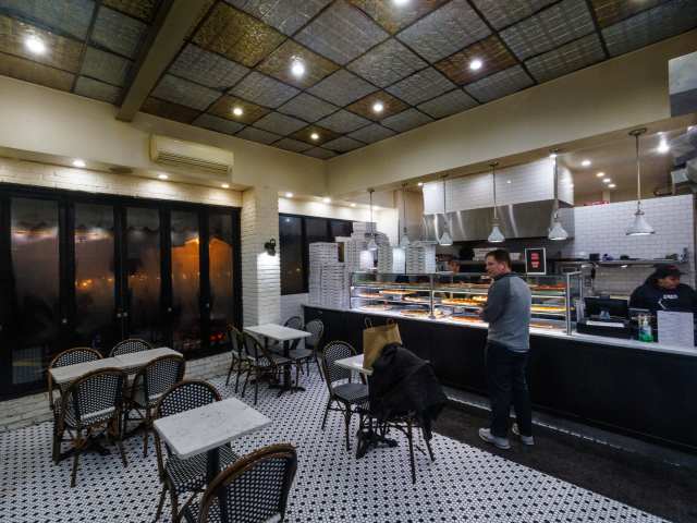 Marinara Pizza by Alex Staniloff