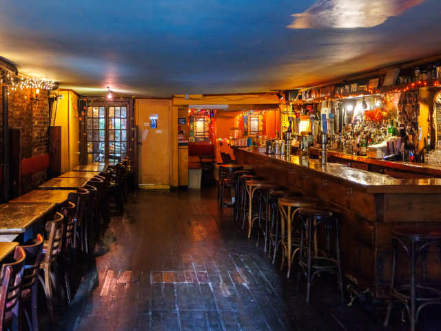 The Scratcher by Alex Staniloff