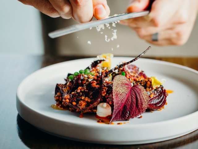 Petite León by Petite Leon