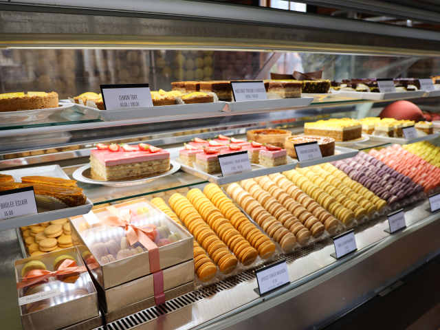 Pistacia Vera by Madeleine Jett