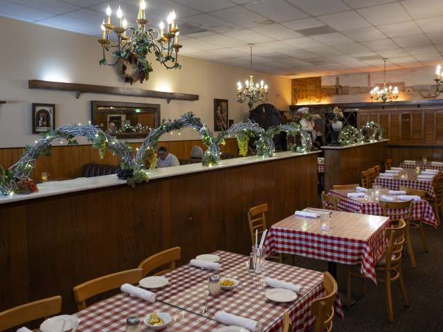 Scarantino's Italian Inn by Matt Gendal