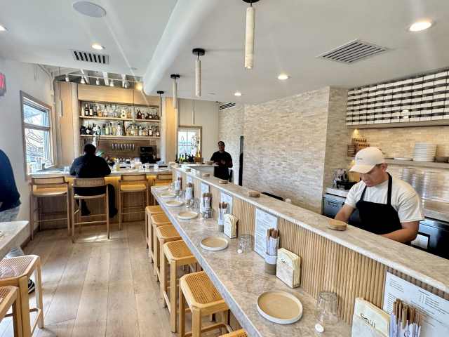 Sora handroll bar by Brant Cox