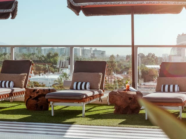 Videre Rooftop Restaurant & Bar by Roberto Amado-Cattaneo