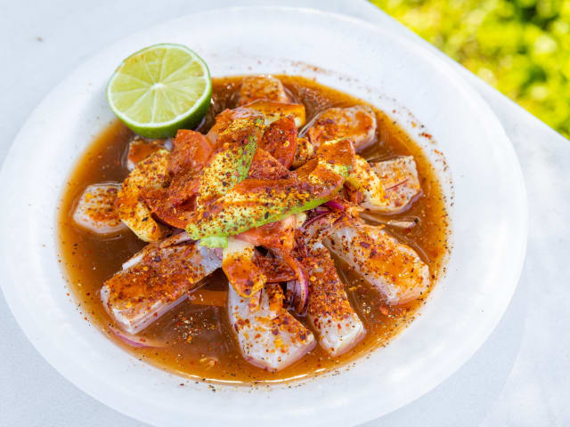 Mariscos El Faro by Matt Gendal