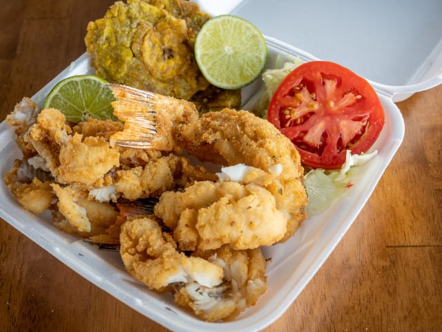 Plaza Seafood Market by @TheInfatuation