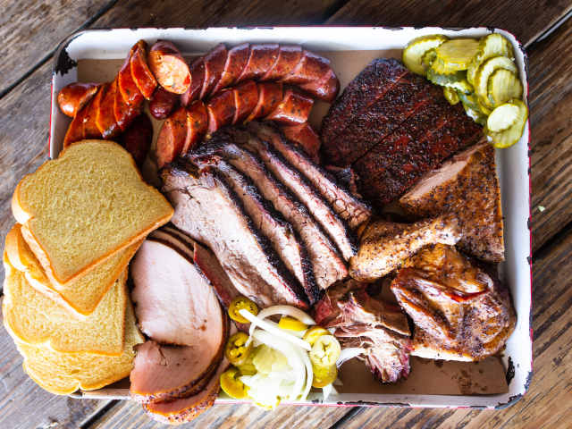 Stiles Switch BBQ by Raphael Brion