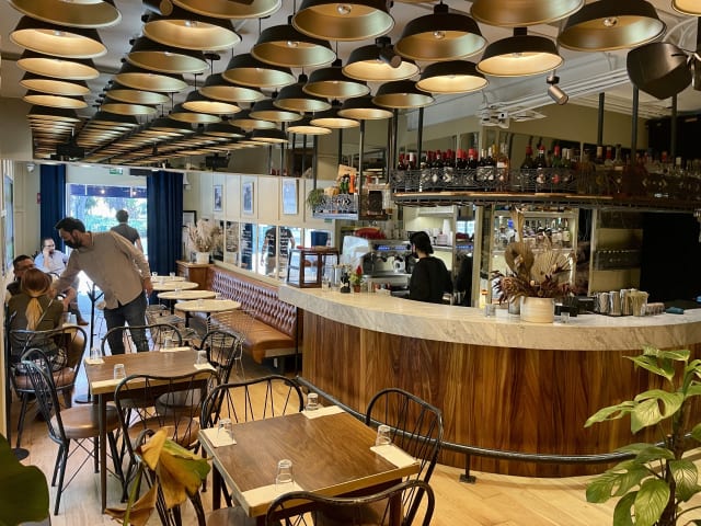 Café Janeiro by Guillaume Guevara