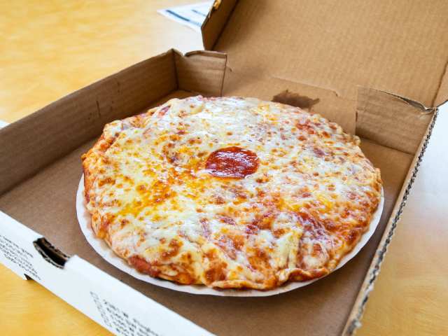 Rey's Pizza by @TheInfatuation