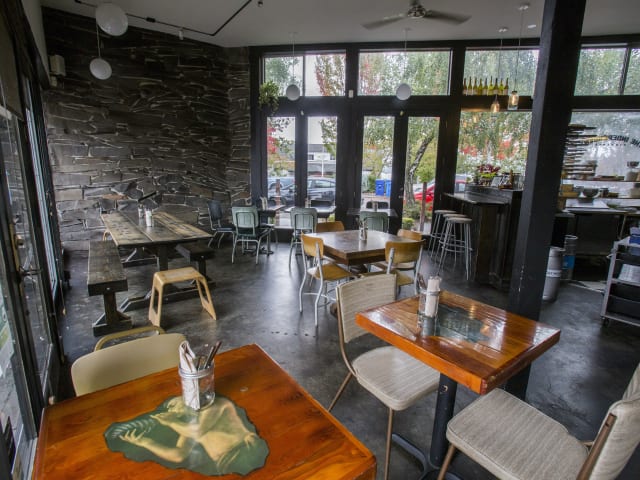 The Independent Pizzeria by @TheInfatuation