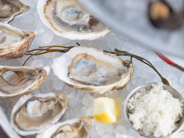 L & E Oyster Bar by @TheInfatuation