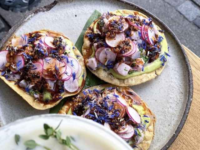 DONDA KHANA by @TheInfatuation