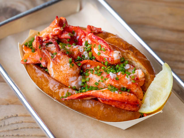 Broad Street Oyster Company by @TheInfatuation