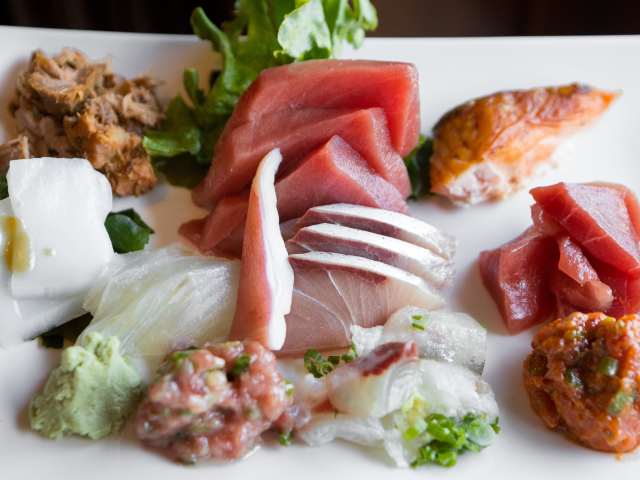 Sushi Gen by Jakob Layman