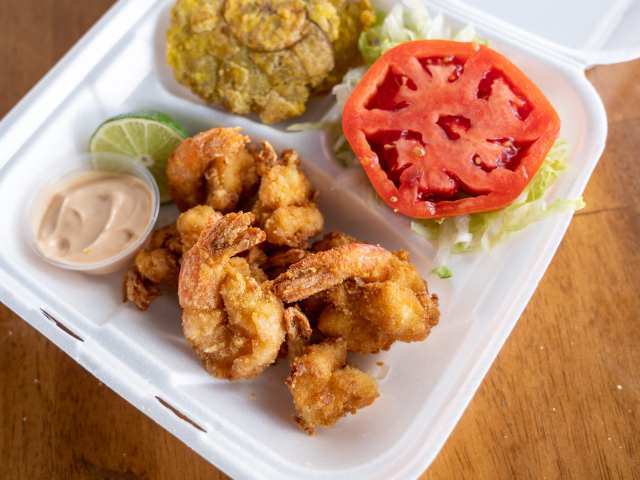 Plaza Seafood Market by @TheInfatuation