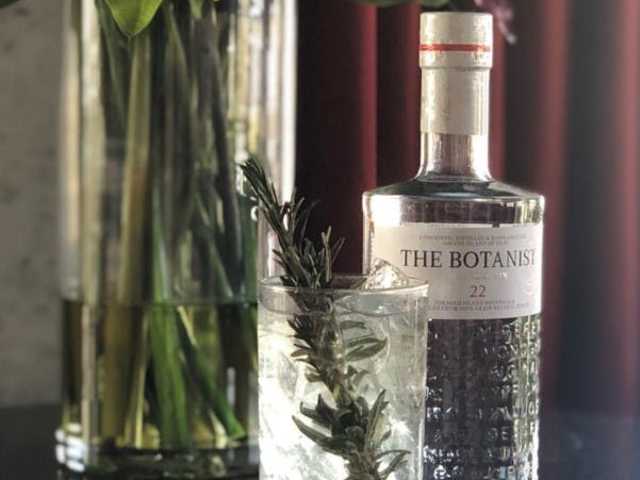 Amaro Bistro by Infatuation - Reviews