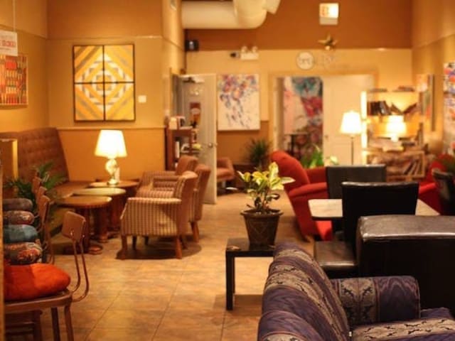 Brü Chicago by Sandy Noto