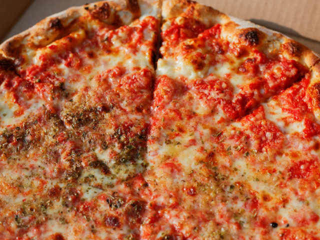 Santarpio's Pizza by @TheInfatuation