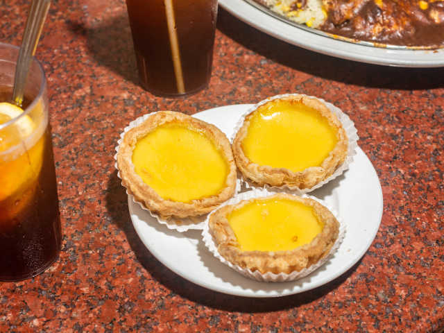 Vip Coffee & Cake Shop by Erin Ng