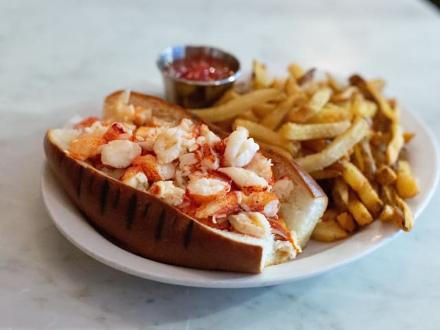 Neptune Oyster by @TheInfatuation