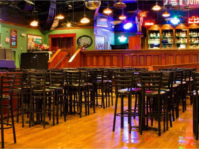 Howl at the Moon Philadelphia by @TheInfatuation