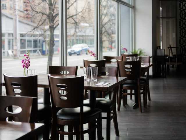 Siam On Eastlake by @TheInfatuation