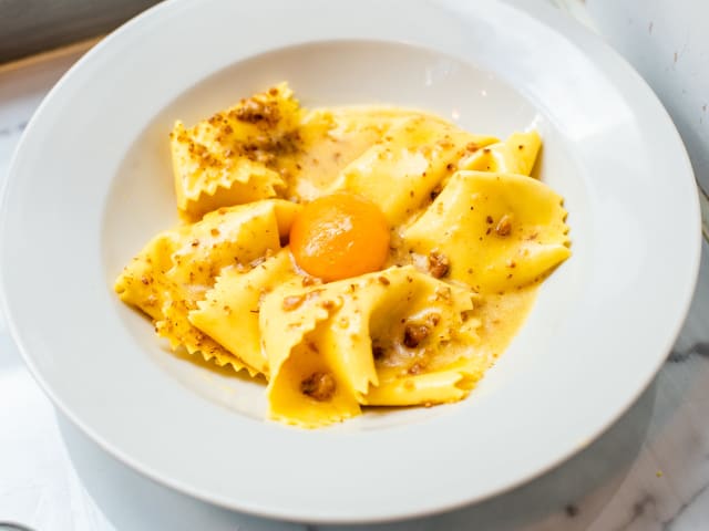 Bancone Covent Garden by Karolina Wiercigroch