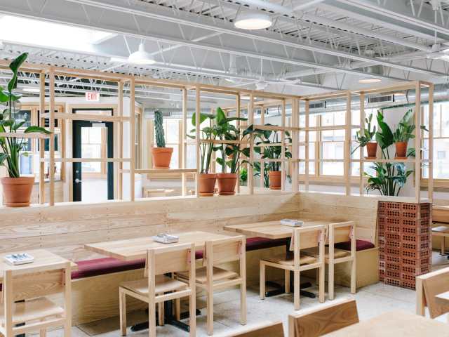 Lonesome Rose (Logan Square) by @TheInfatuation