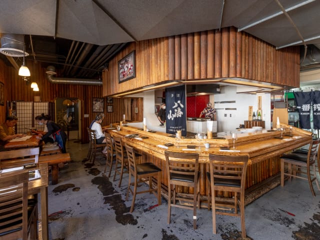 Torigoya by Jakob Layman