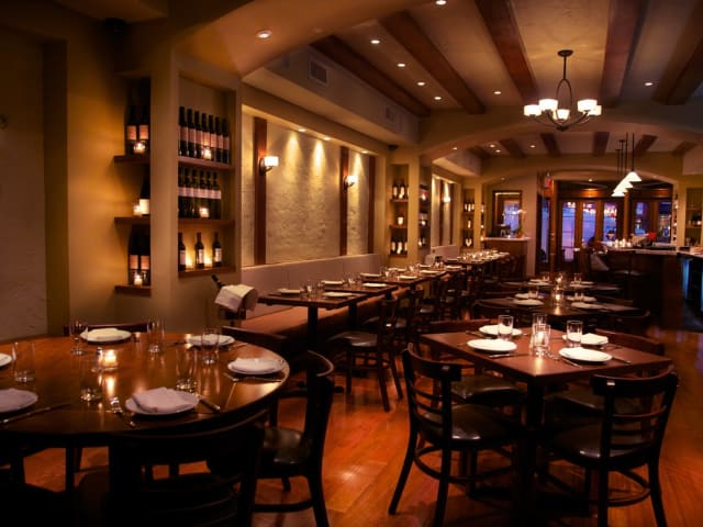 Yefsi Estiatorio by Yefsi