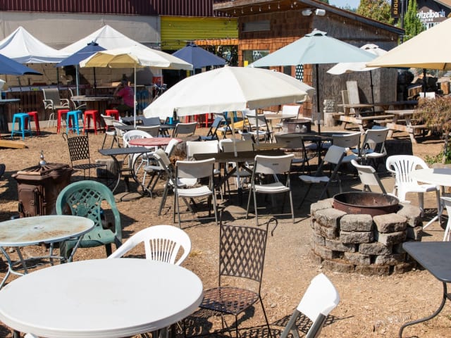 192 Brewing Company / The Lake Trail Taproom by Erin Lodi