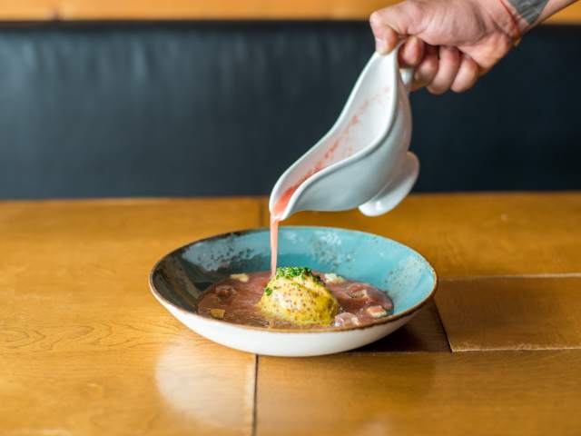 Niu Kitchen by Justin Namon