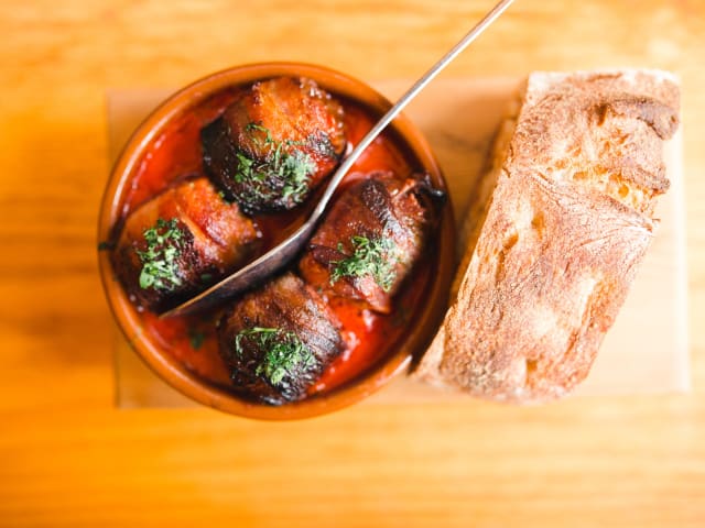 avec Restaurant by Sandy Noto