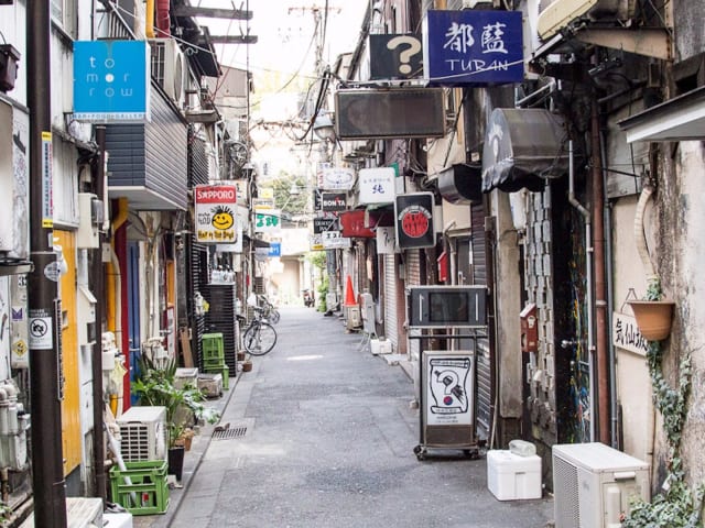 Blue Dragon Shinjyuku Golden-gai by Flickr / Steven Tan