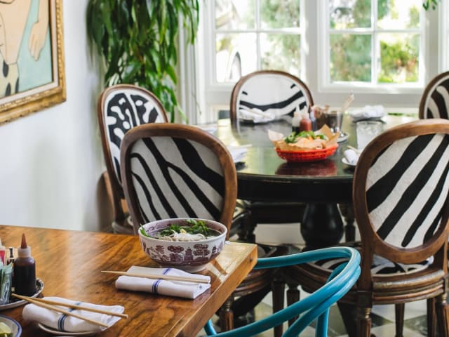 Elizabeth Street Café by Maggie Svodoba