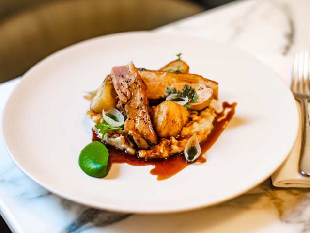 Frenchie Covent Garden by Karolina Wiercigroch