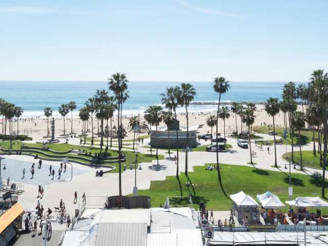 High Rooftop Lounge by Alicia Cho