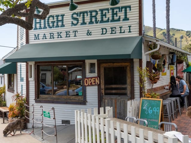 High Street | Market & Deli by Jakob Layman