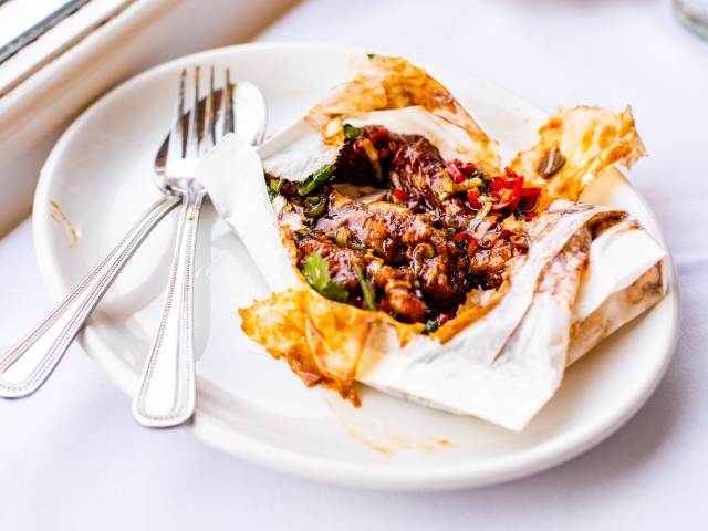 Hunan Restaurant by Karolina Wiercigroch