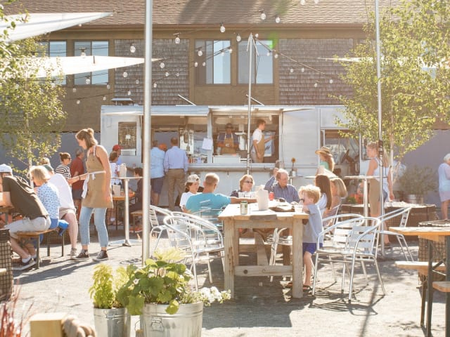 The Raw Bar at Island Creek Oyster Farm by Infatuation - Reviews