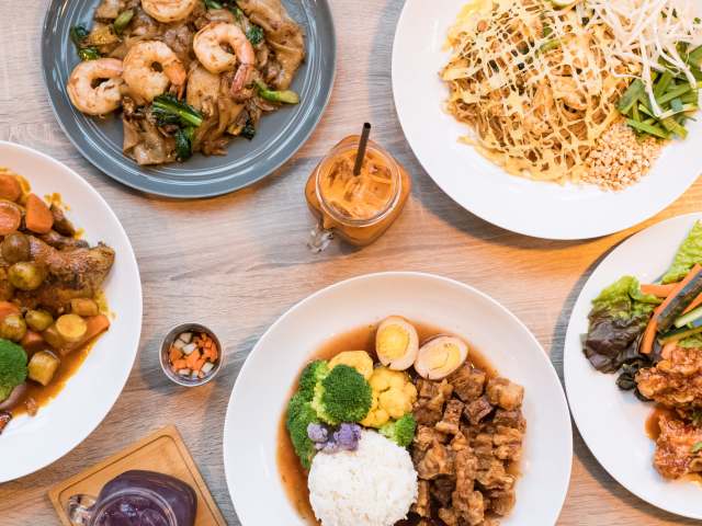 Kin Dee Bellevue by Nate Watters