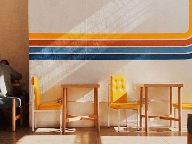 Obet & Del's Coffee by Andrew Steven