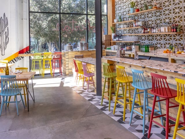 Roberta's by Jakob Layman