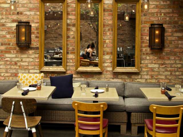 Stella Barra Pizzeria & Wine Bar by Infatuation - Reviews