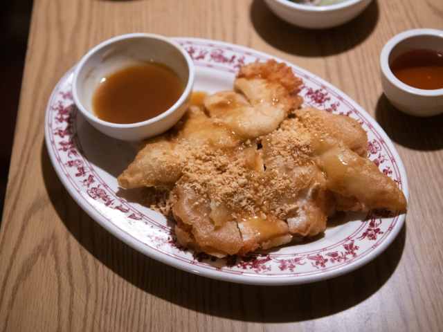 Tai Tung Restaurant by Chona Kasinger