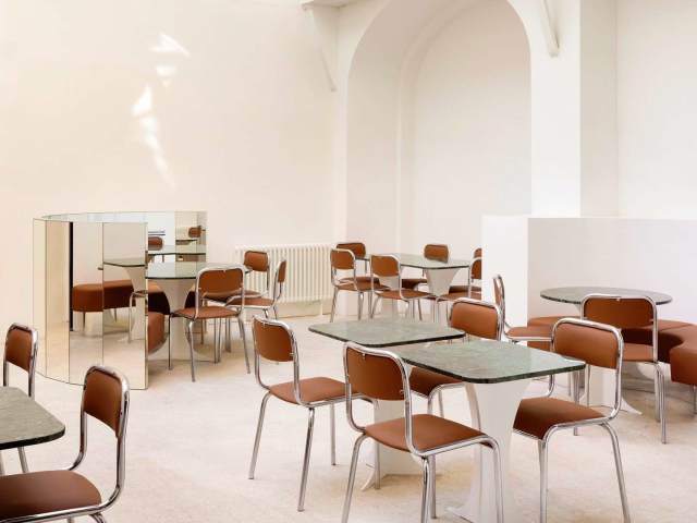 Halo Paris by @yvan_moreau